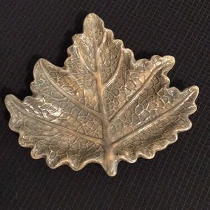 Ceramic fall leaf 🍁 dish